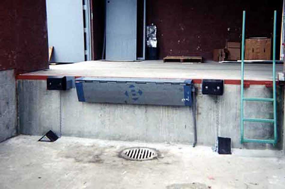 Dock Leveler
